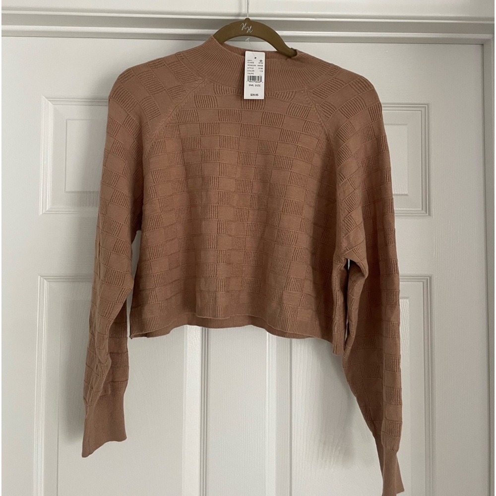 LA Hearts by PacSun cropped mock neck sweater. Brand new with tags. Size small.